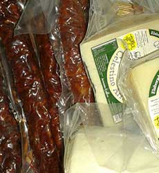 Chorizo y queso del Horno Artesano de Pan en Pedraza